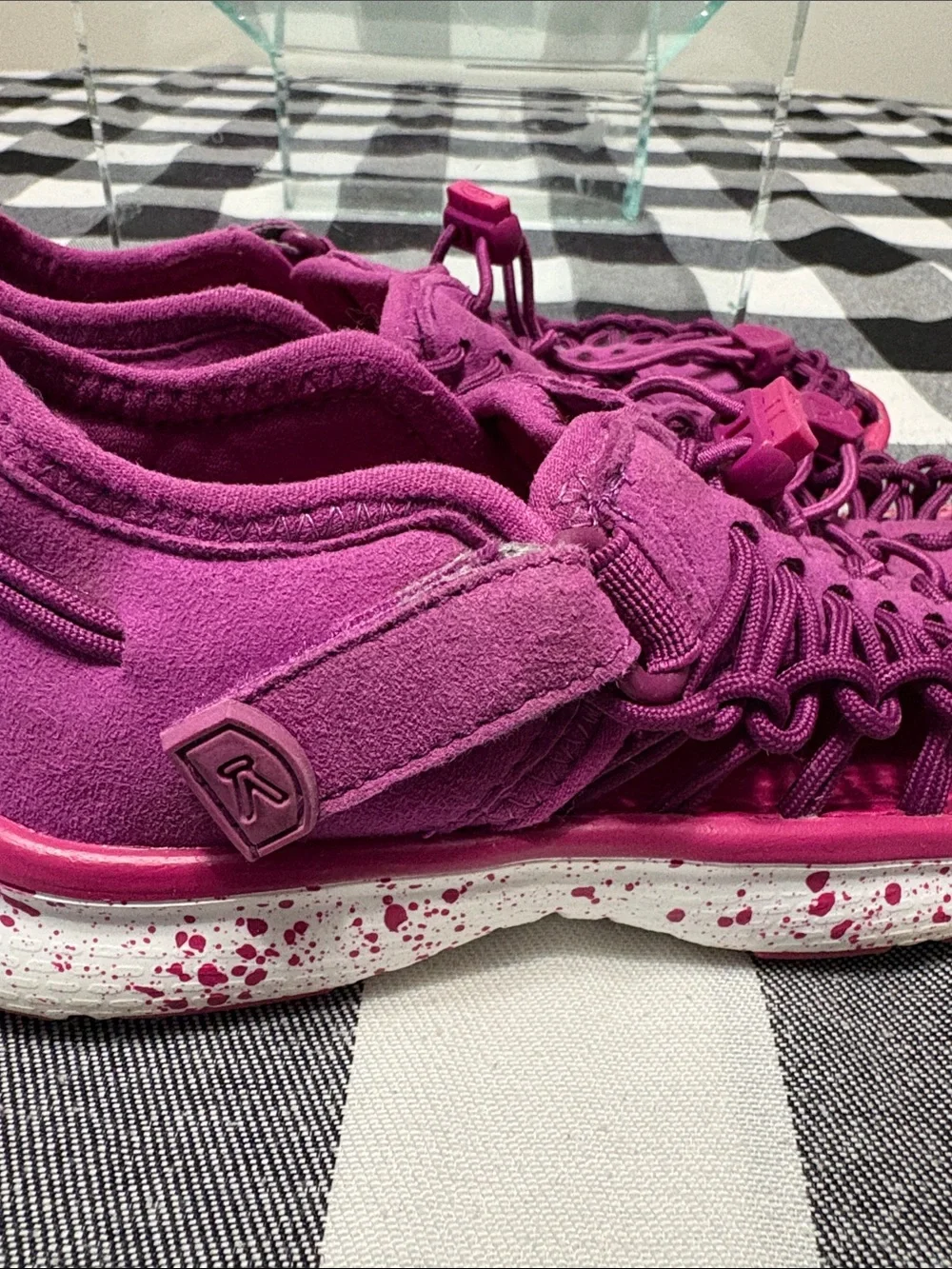 Keen Uneek Bungee Strap Purple Pink Sandals Youth Girls Size 12 Water Trail Shoe